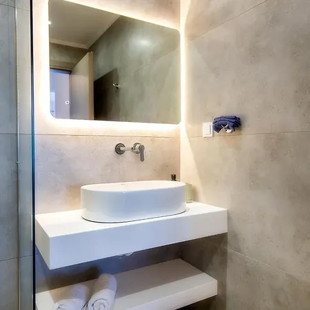 Sea U Apartment *